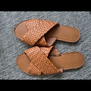 Women’s Tan sandals